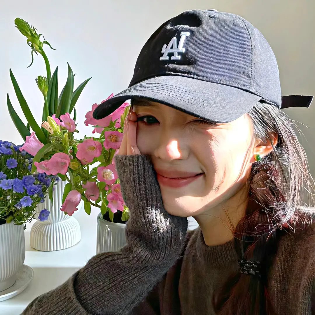 腼腆英雄